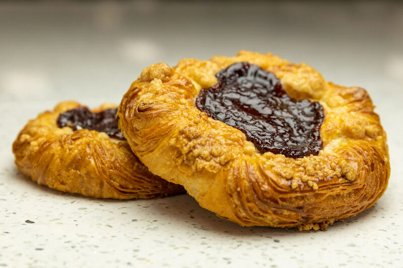 12 Count Tray Guava Cream Cheese Brioche