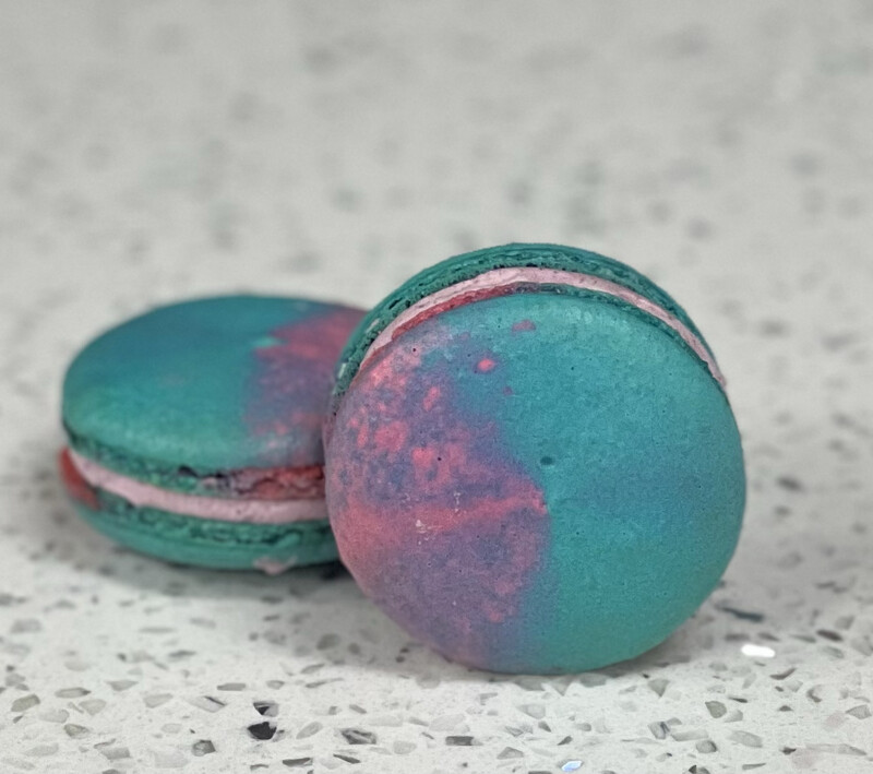35 Each Clam Shell Blue Raspberry