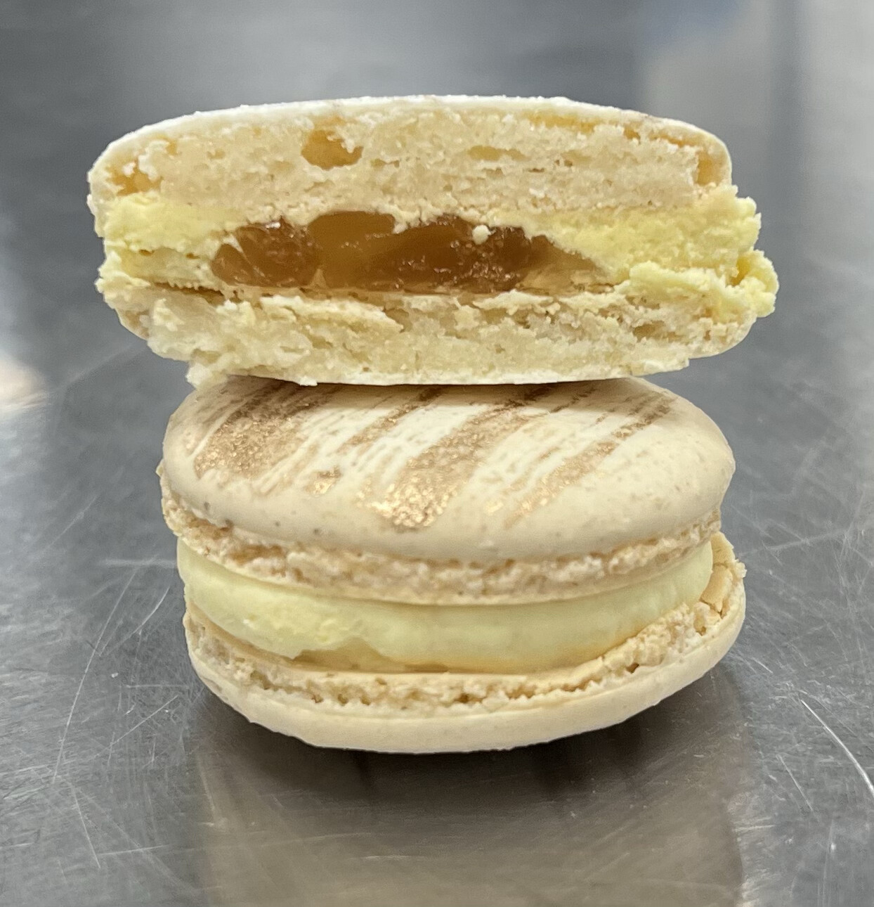 35 Each Champagne Passion Macaron