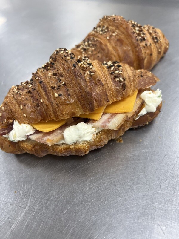 15 ct Bacon Cheddar Everything bagel Croissant Sandwich