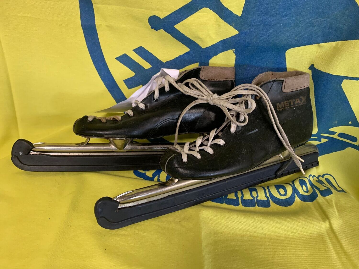 Maat 38 - Noren leder - Metax incl. beschermers