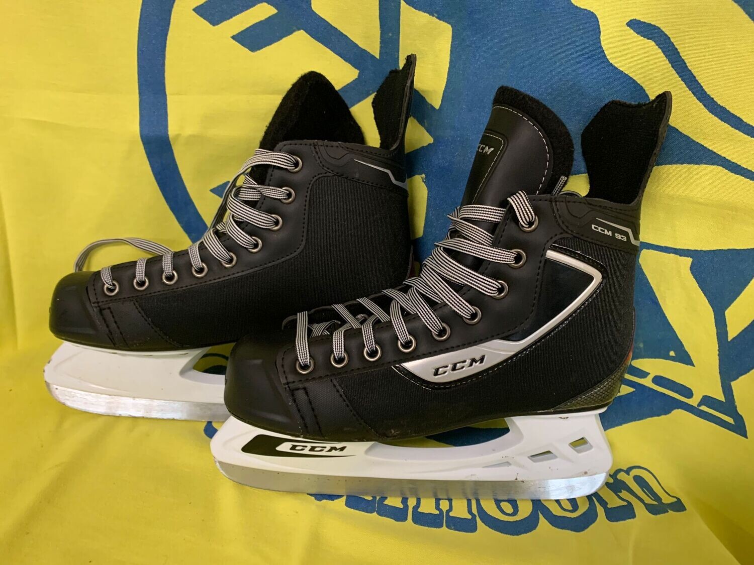 Maat 41 - CCM IJshockeyschaats