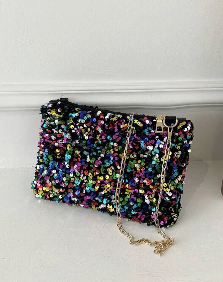 Bolso tipo clutch de lentejuelas