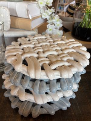 8&quot; Round Trivet/White