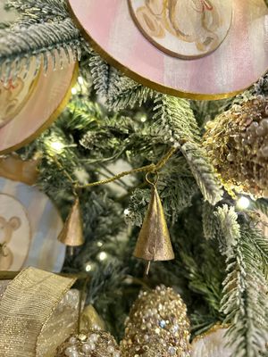 Metal Bell Garland/Gold Finish