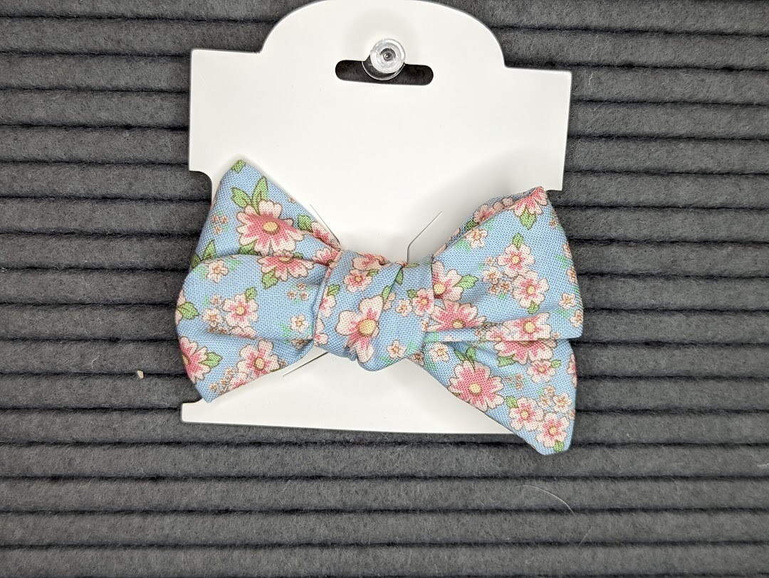 Mama Made- Hair Bow- Blue with Pink Flowers