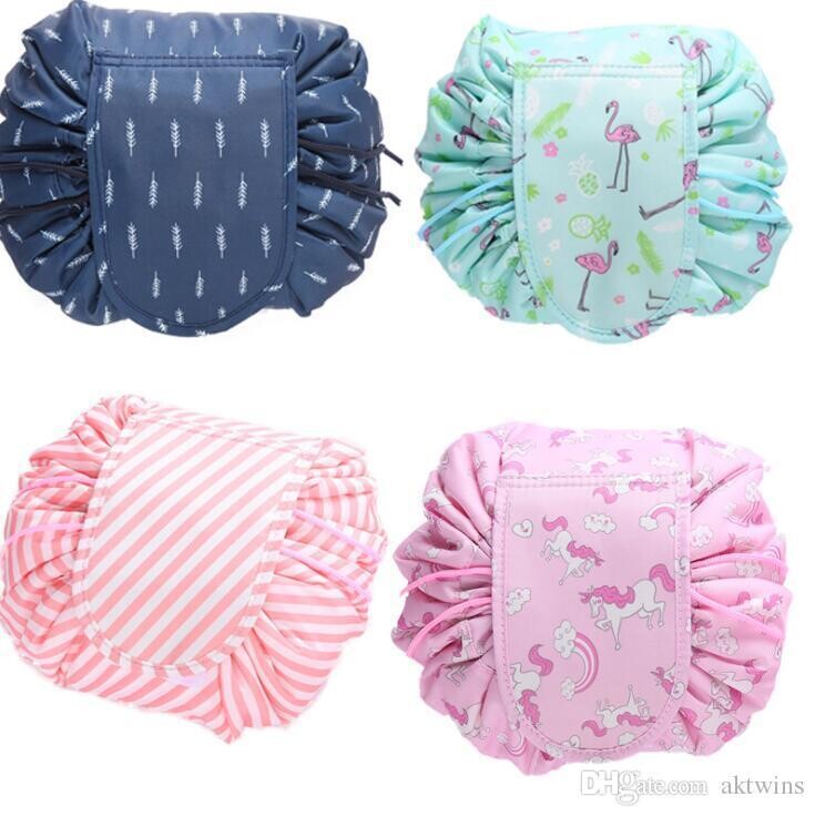 Cinch Makeup Bag- Feathers- #12 in the photo