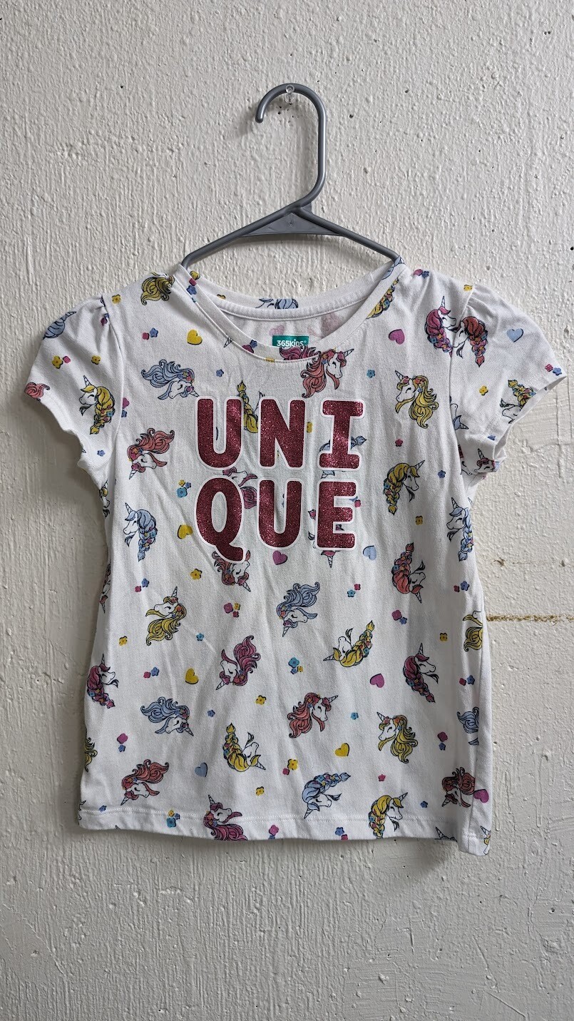 Kid&#39;s T-Shirt- Unique with Unicorns- Size 10 (Large)