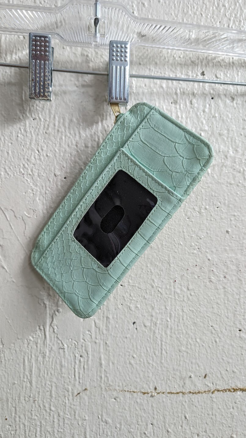 Wallet- Mint