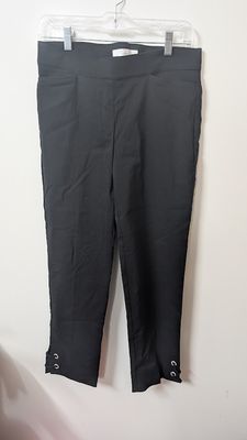 89th Madison Women&#39;s Pants- Size Medium