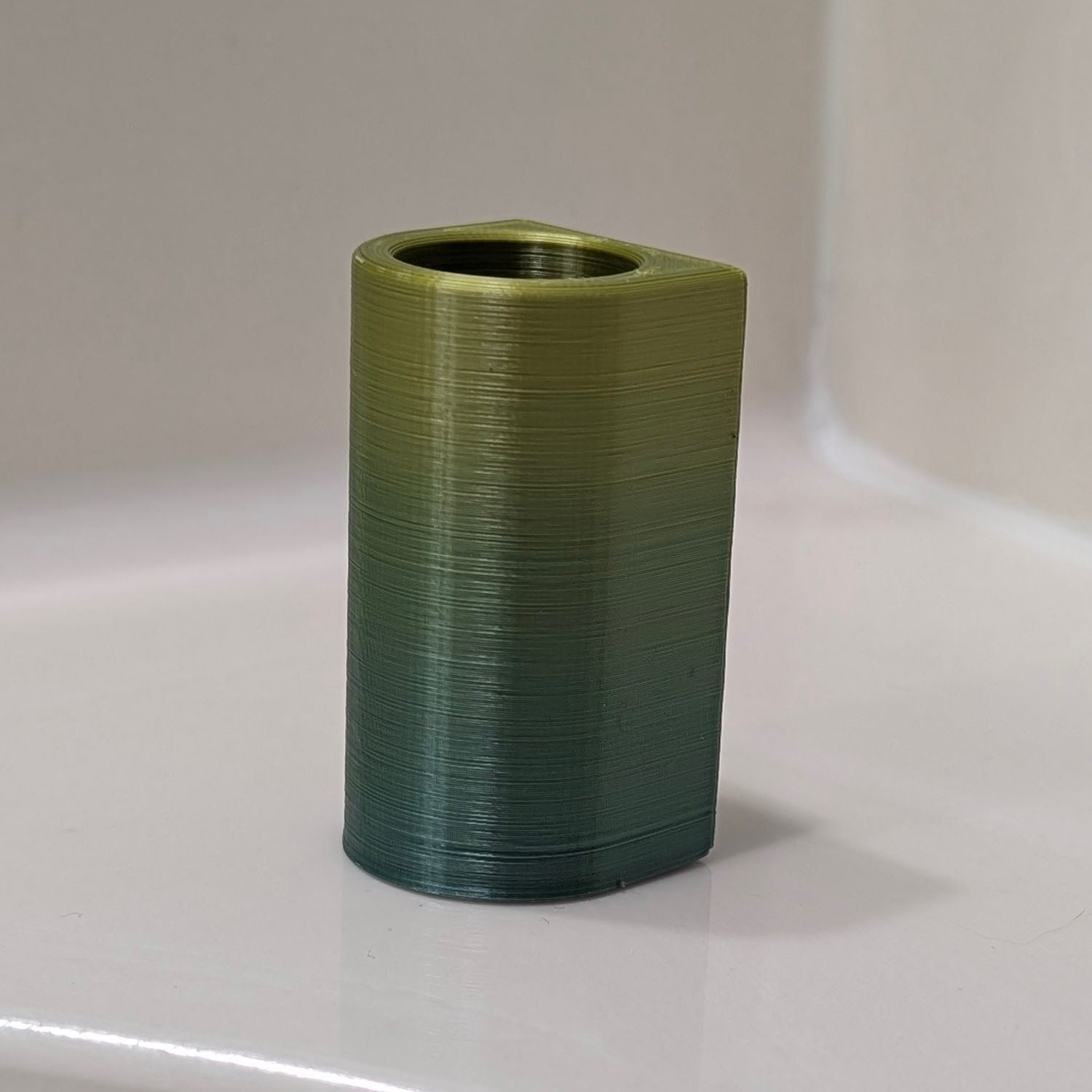 Chappy – The Ultimate Chapstick Holder- Metalic Olive to Dark Teal Transition