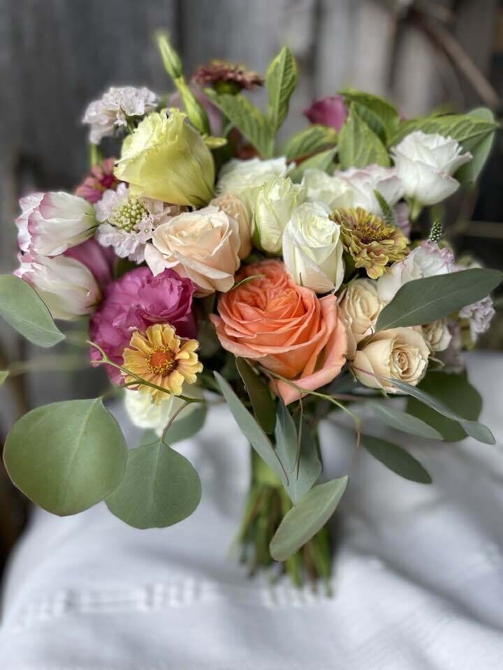Petite Wedding Package (bouquet + boutonniere)
