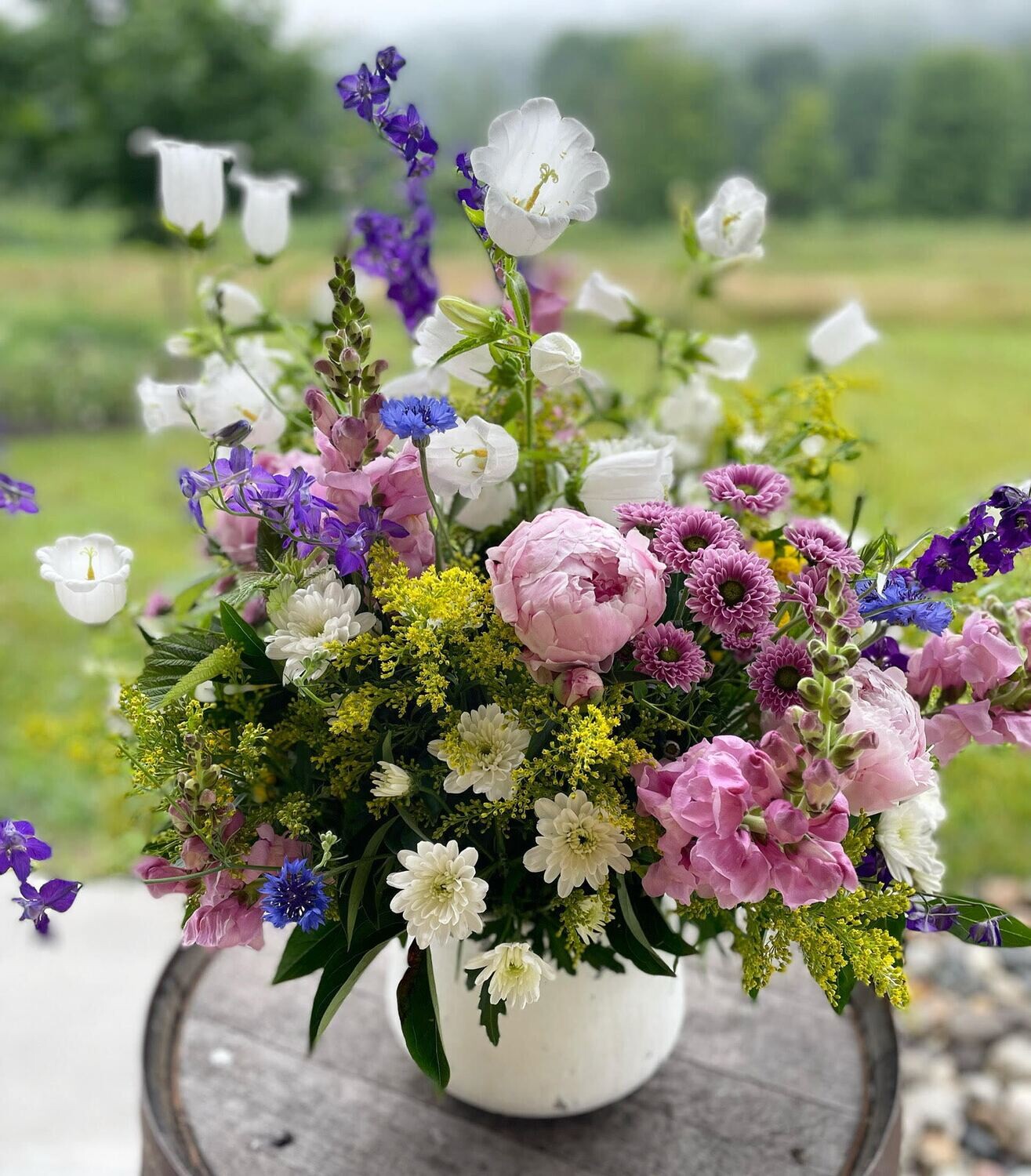Large tabletop arrangement