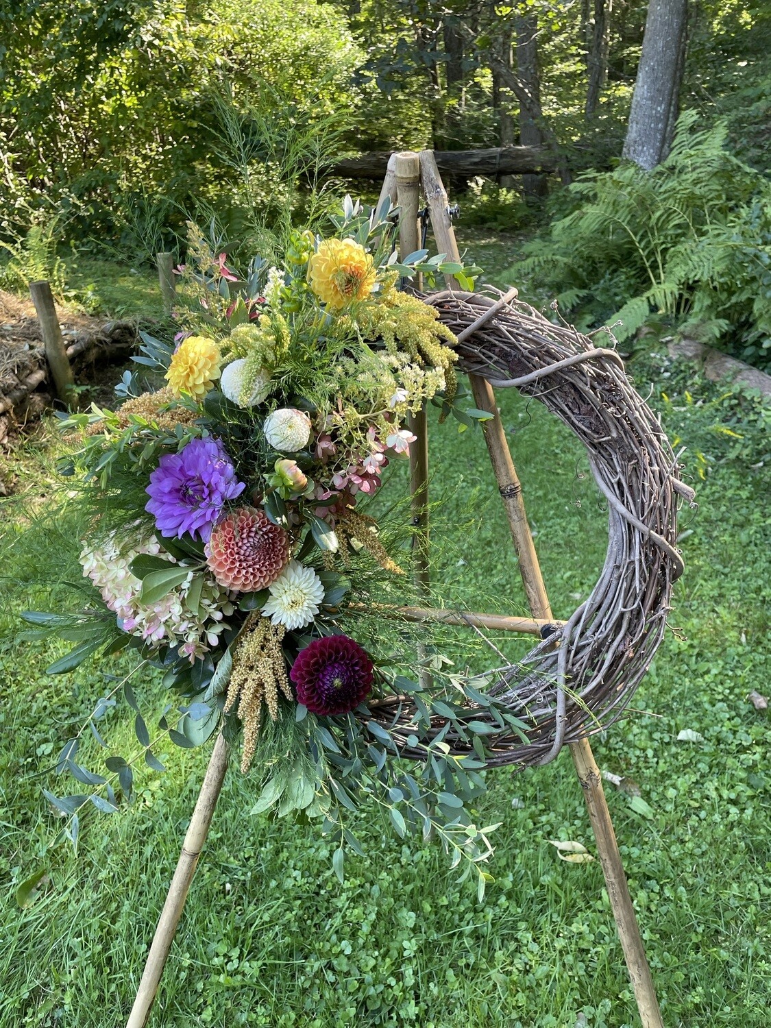 Standing wreath