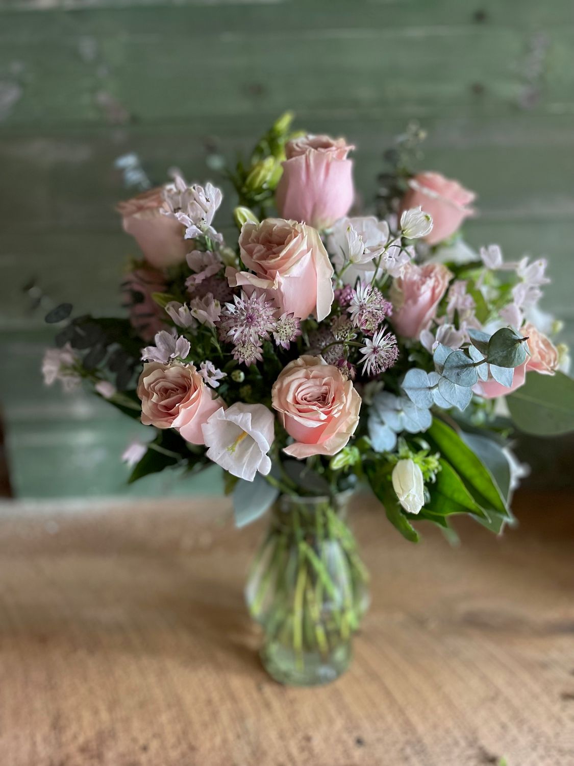 Valentine's Day Arrangement (medium) Valentine's Day Arrangement (medium)