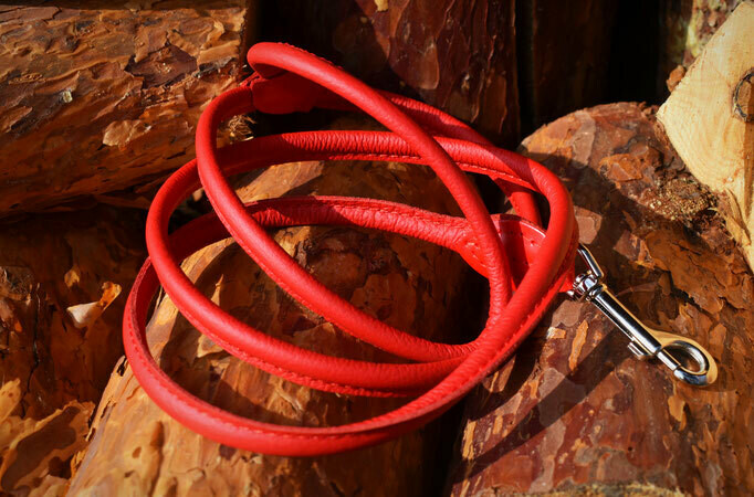 Lederleine rund Showleine kurz, Stärke: 8mm, Farbe: rot