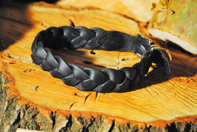 GEFLOCHTENES HALSBAND AUS LEDER, Farbe: schwarz / schwarz, Größe: 40cm