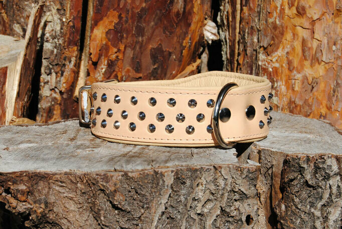 Lederhalsband, 3-reihig verchromte Nieten, Farbe: natur/beige, Größe: 45cm