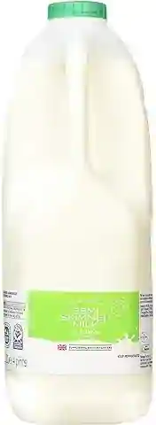 Amazon Semi Skimmed Milk, 4 Pints, 2.27 l (Pack of 1)