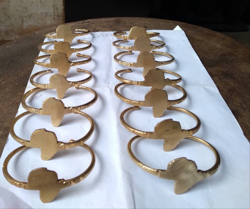 Beautiful brass Africa cuff Bracelet