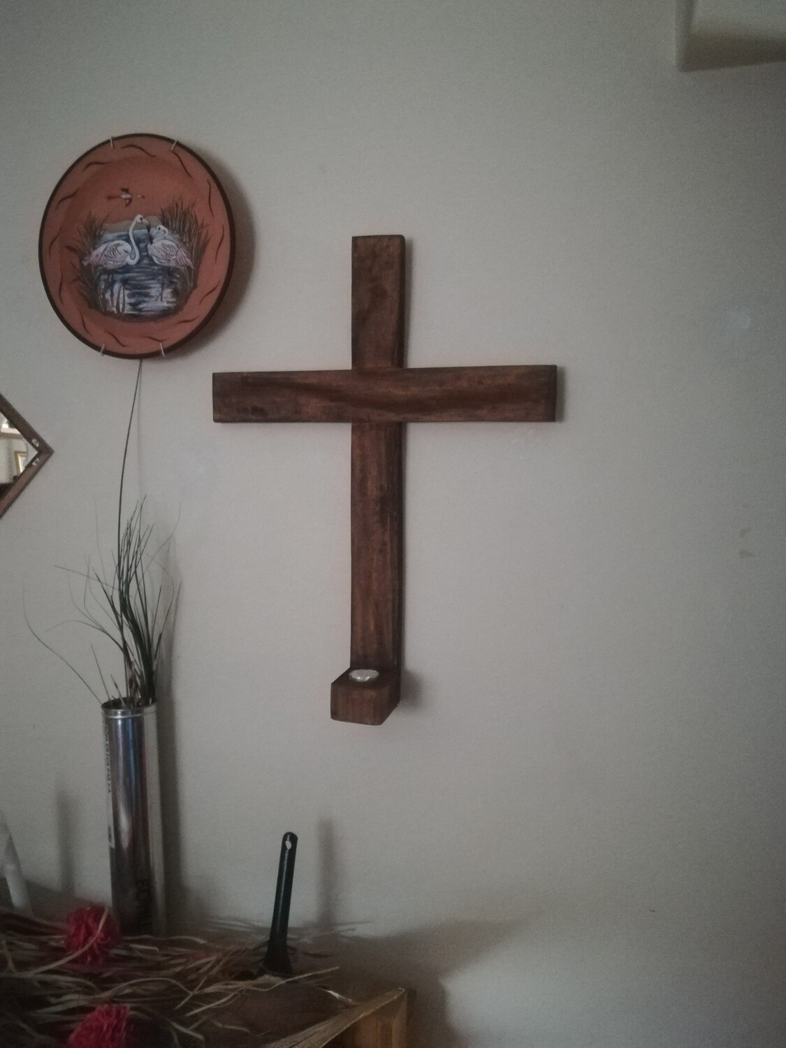Pallet cross with single candle