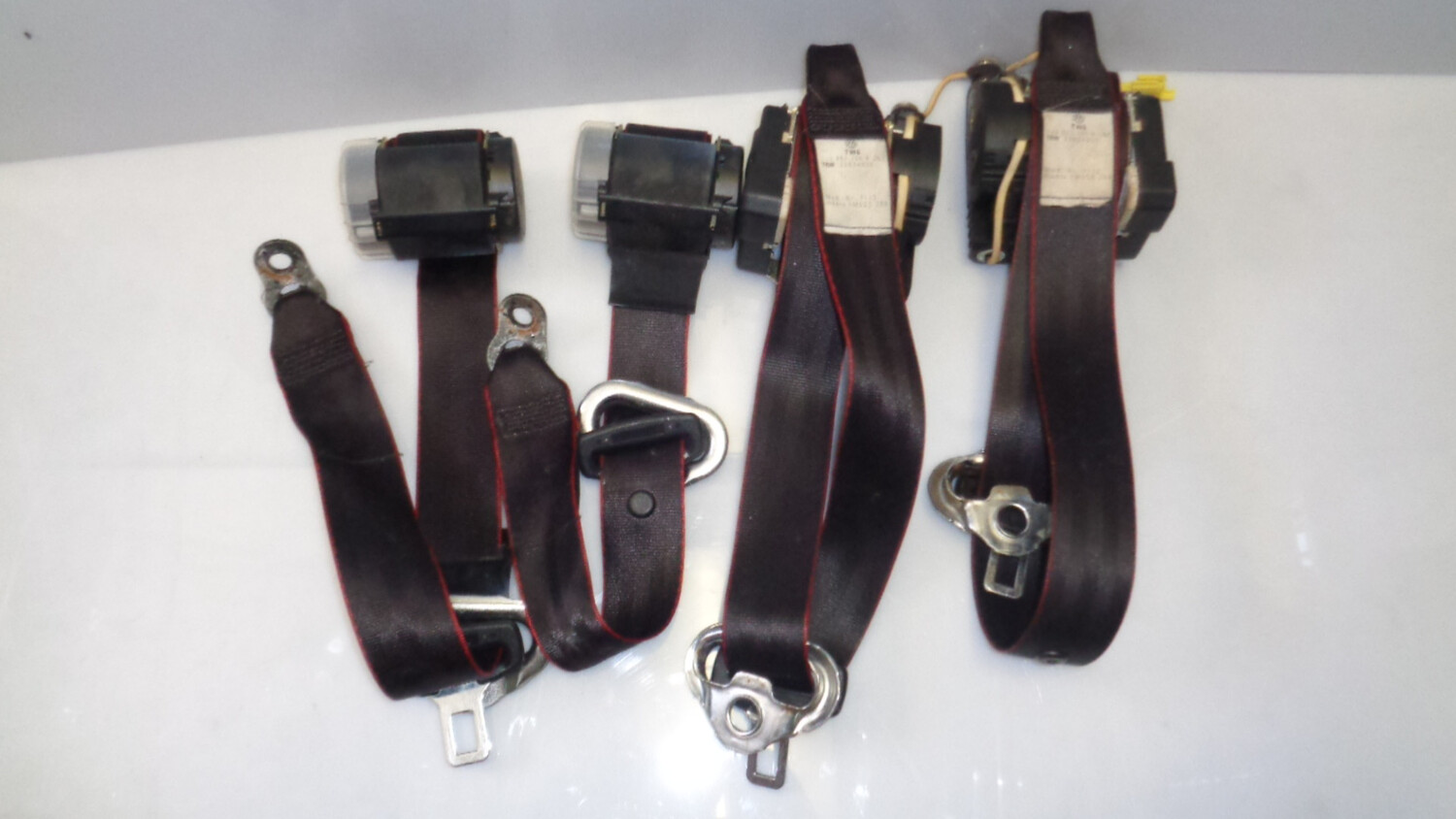 Seat Belt - Red stitch