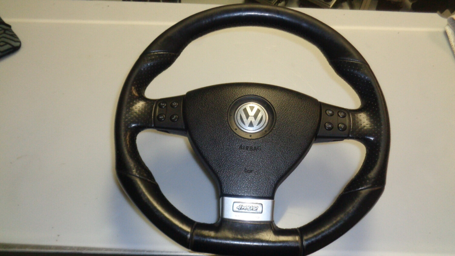 Mk5 R32 Steering Wheel