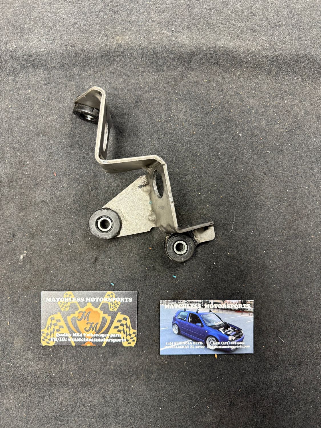 02J Five speed transmission shifter transmission bracket