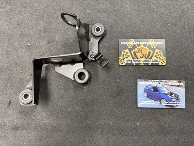 02J Five speed transmission shifter transmission bracket