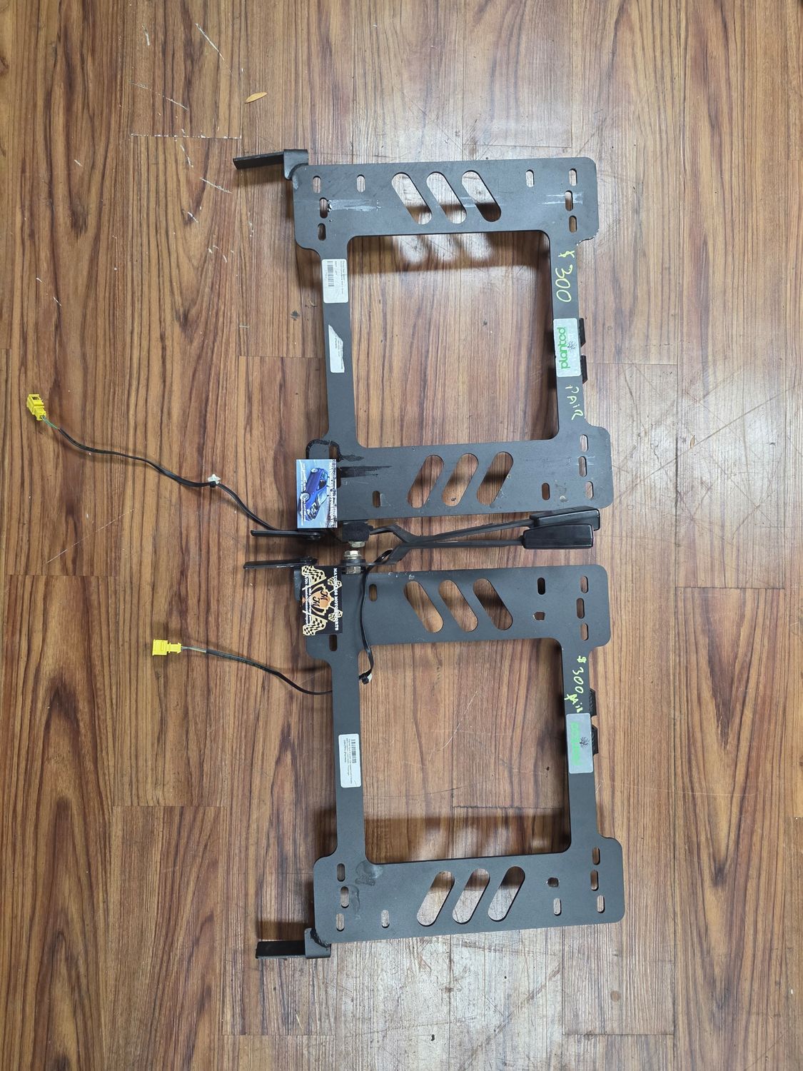 Planted Racing seat mounts for MK4 (99'-05) Planted Racing seat mounts for MK4 (99'-05)