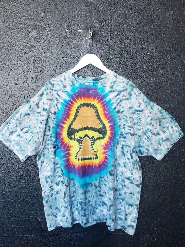 Vintage Mushroom Tie-Dye T-shirt- sz XXL