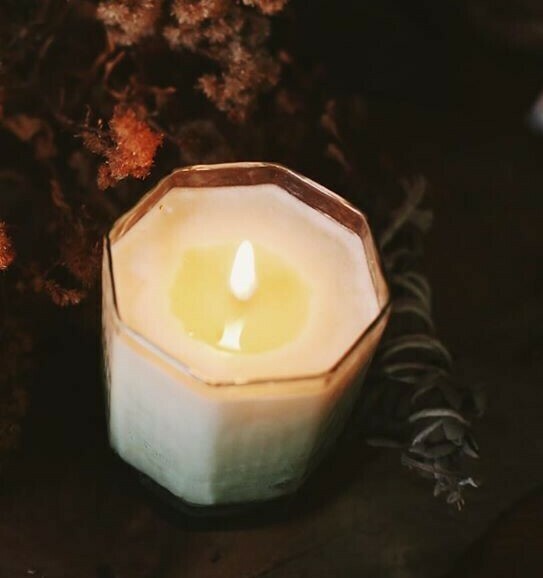 Unique Creation Candle
