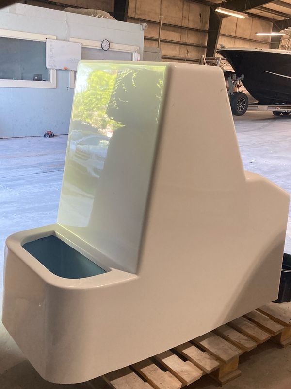 Small Console W/ livewell