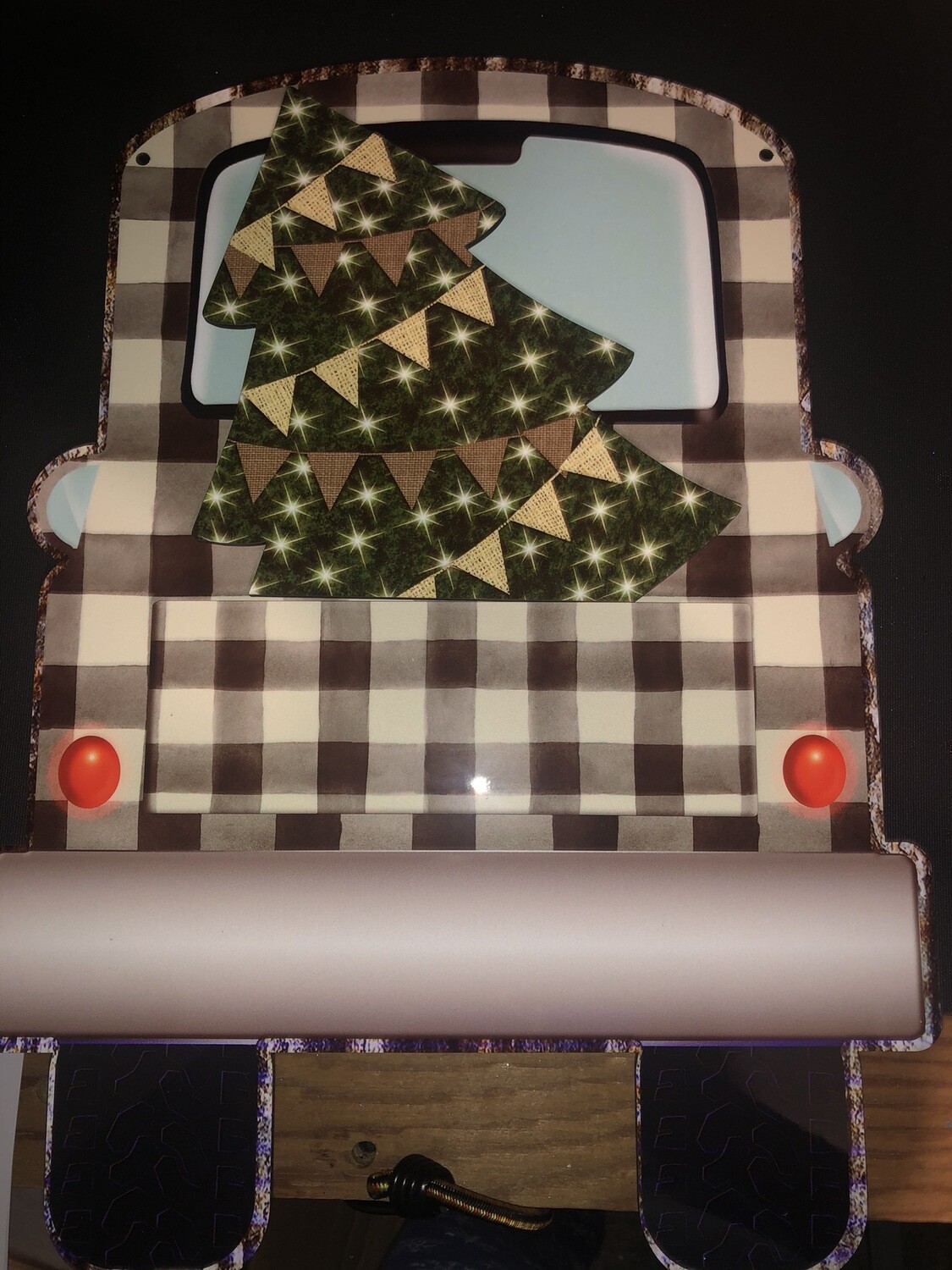 Truck Door Hanger With Tailgate