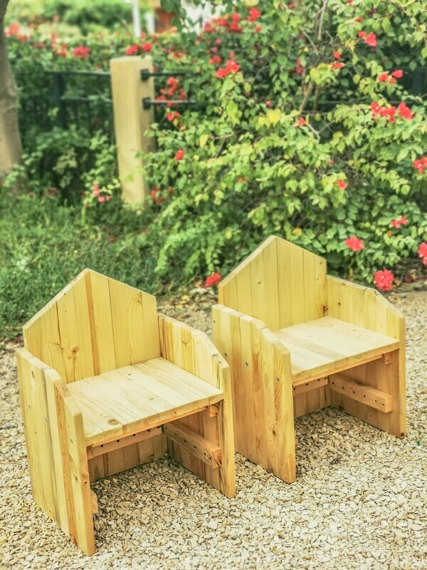 Outdoor Wooden Classic Thrones - Set of two Outdoor Wooden Classic Thrones - Set of two