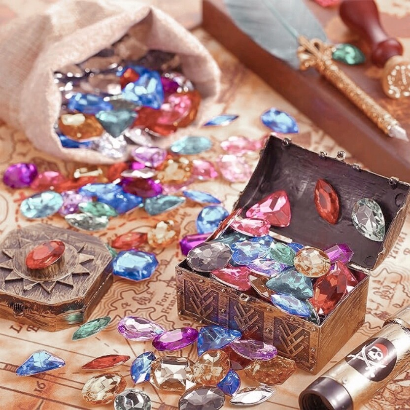 Plastic Gems - 152 Pieces