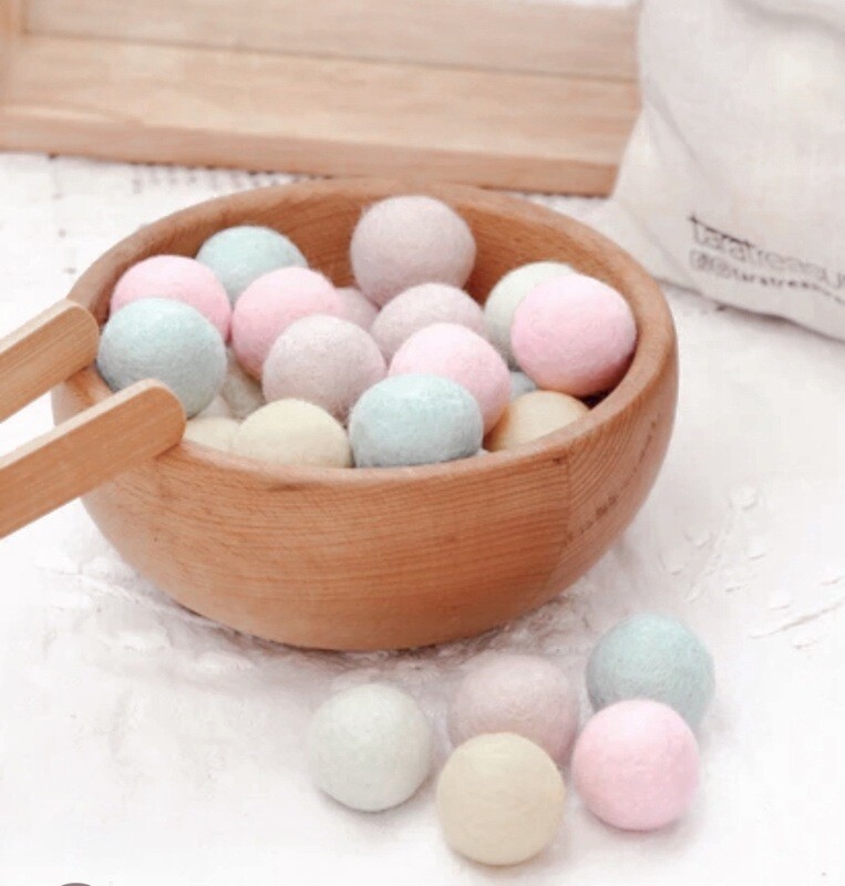 Felt Pastel Balls - Set of 10