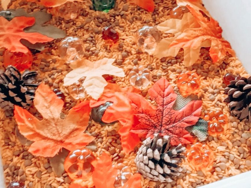 Maple Leaves Artificial Fall Leaves (400 Pcs)