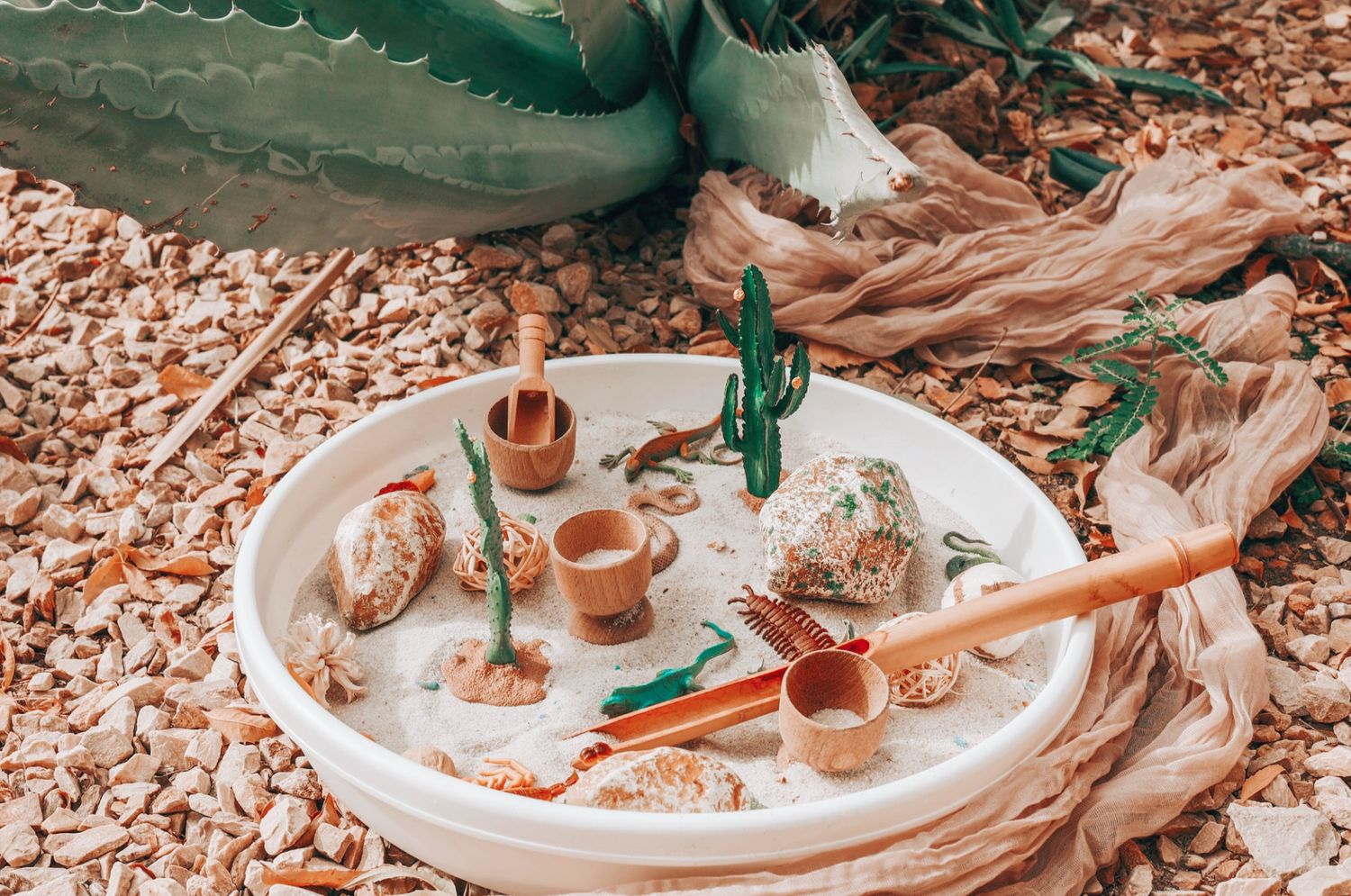 Sahara Sands  - Sand Based Sensory Tray &amp; Set