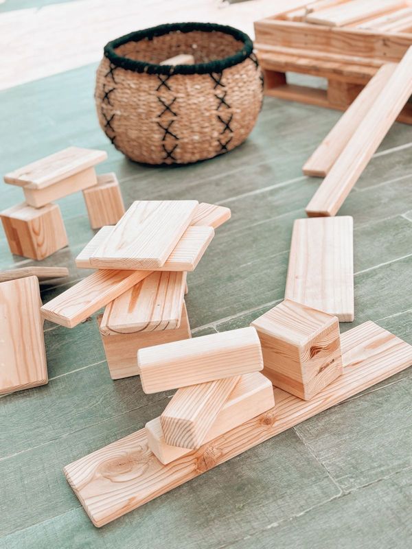 Build and Bloom Blocks — 24-Piece Wooden Building Set