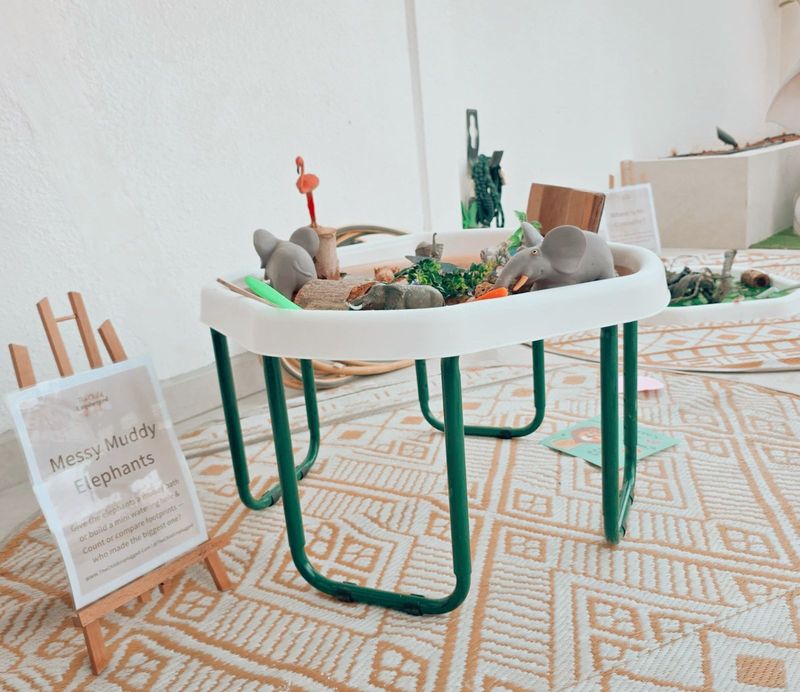 Mini Tuff Tray with Adjustable Mini Height Stand