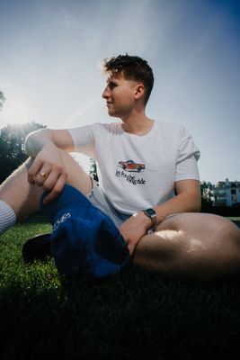 Relaxed Fit T-Shirt - &quot;In for the long ride&quot; - white