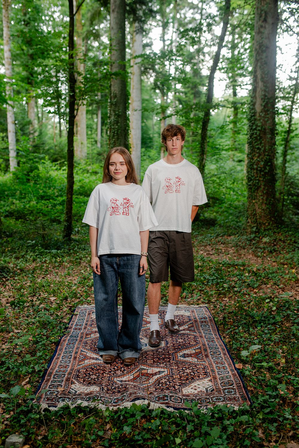 Boxy Short T-Shirt - "Friends" - offwhite