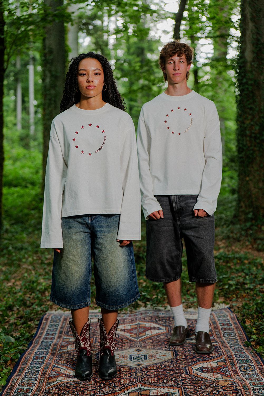 Boxy Short Longsleeve-Shirt - "Cyrcle of Stars" - offwhite