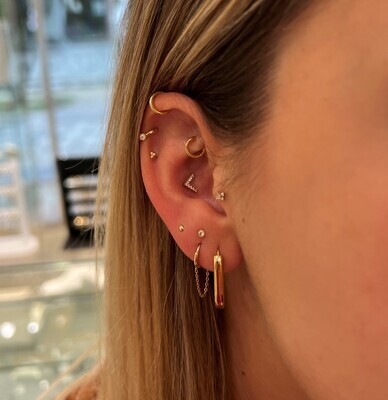 LABRET piercing V