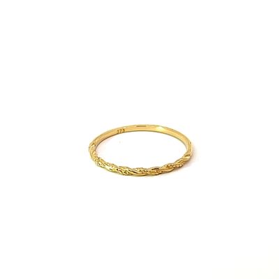 Ring "Twisted & Engraved 9kt Gold"