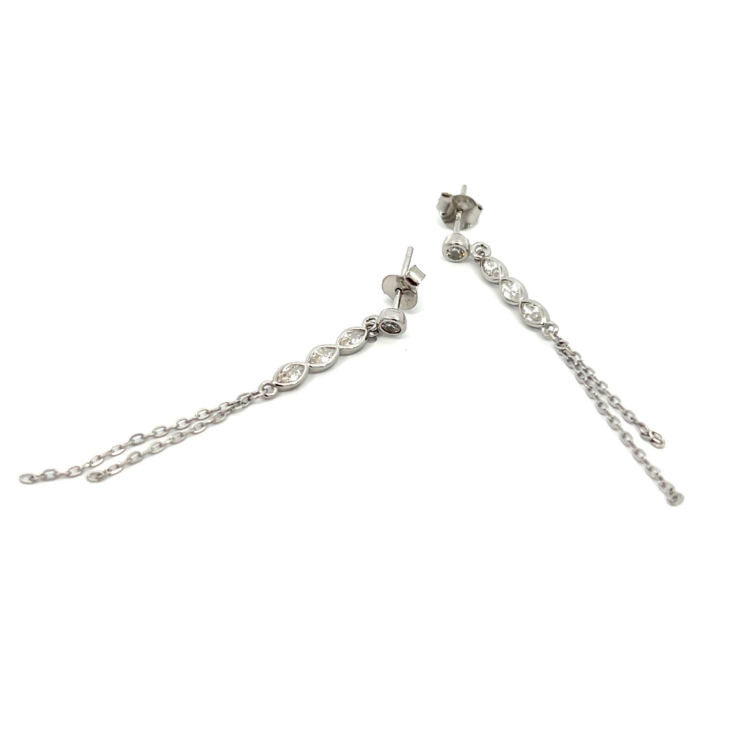 Oorbel "Silver Dangling Glam"