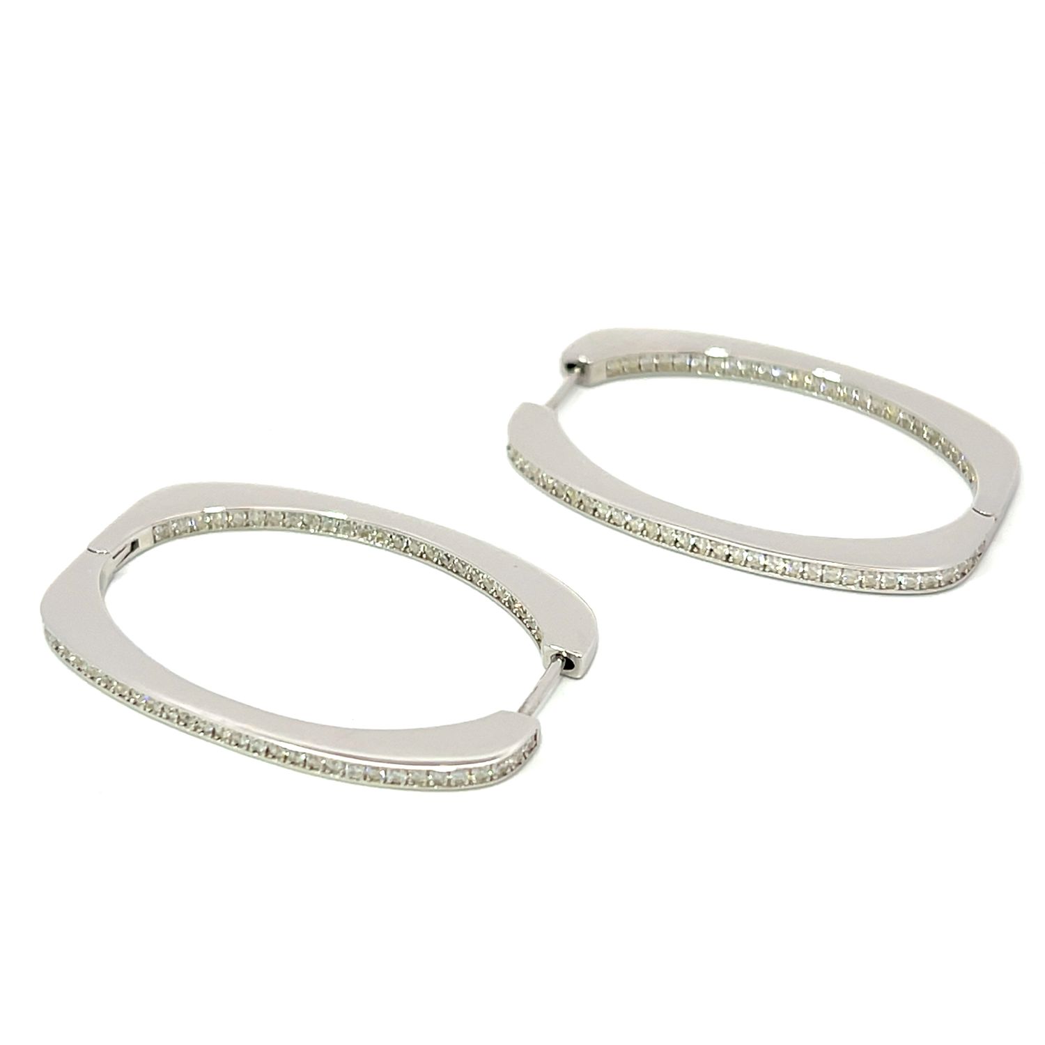 Oorbel "White Glam Hoop XL"