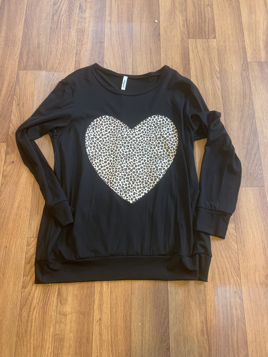 Black w/cheetah Heart