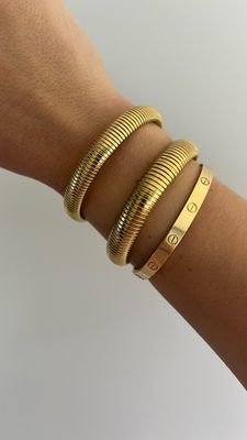 Sade bangle